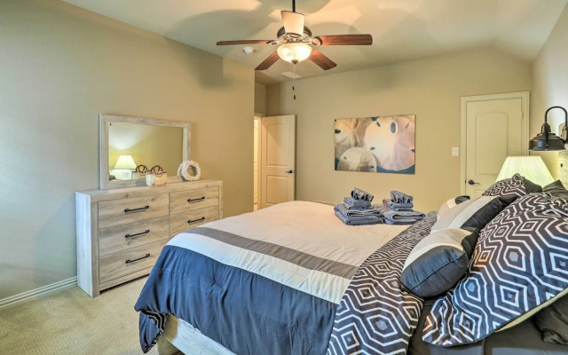 Chic Family-friendly Home in Irving w/ Yard!