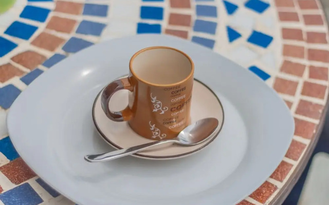 Golden View Apartment