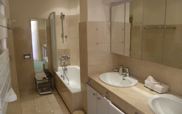 Agence la Galère - Appartement Dahlia 1