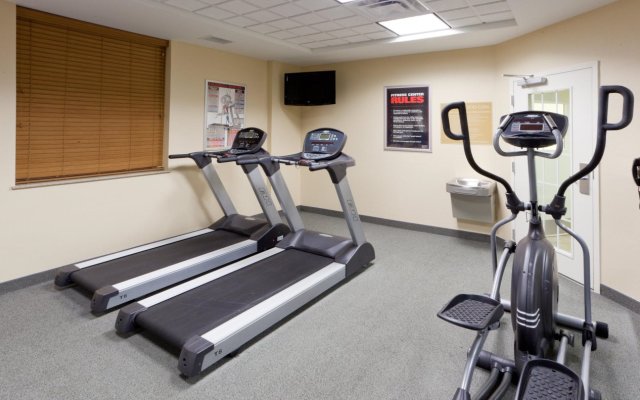 Candlewood Suites Manassas, an IHG Hotel