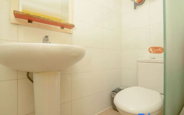 Pod Inn (Beijing Panjiayuan subway station)