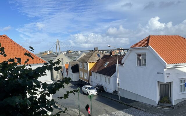 "stavanger BnB 10 @nicolas Parking & Generous Terrace"