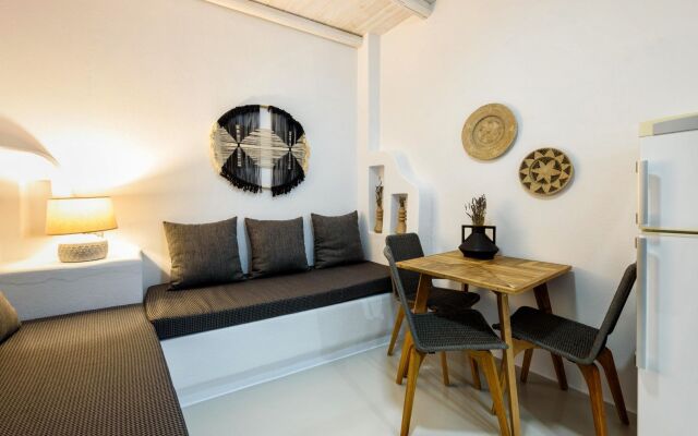 Blue Waves Suites And Apartments Paros