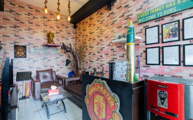 RedLiving Apartemen Grand Center Point - Bintang Residence Tower C