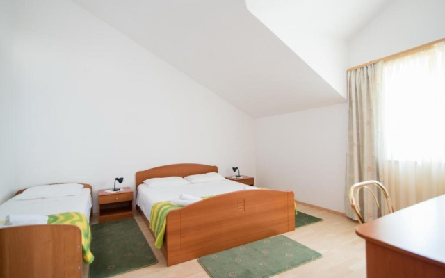 Apartment Annie - sea view : A1 Postira, Island Brac