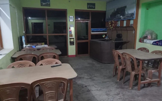 Goroomgo Homestay Kausani