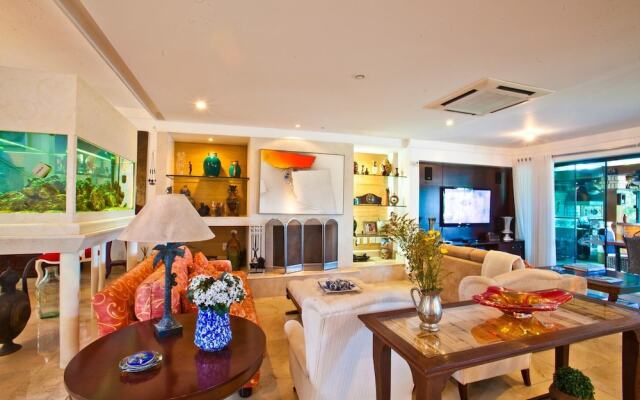 FL004 5 Bedroom Villa By Senstay