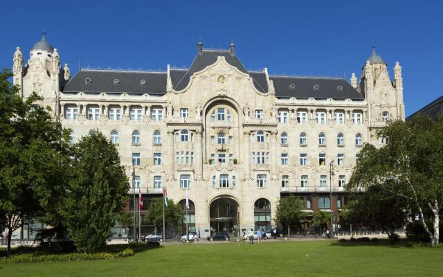 Monolit City Center
