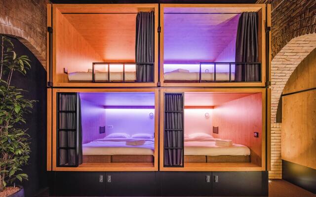 BUNK Hotel Amsterdam