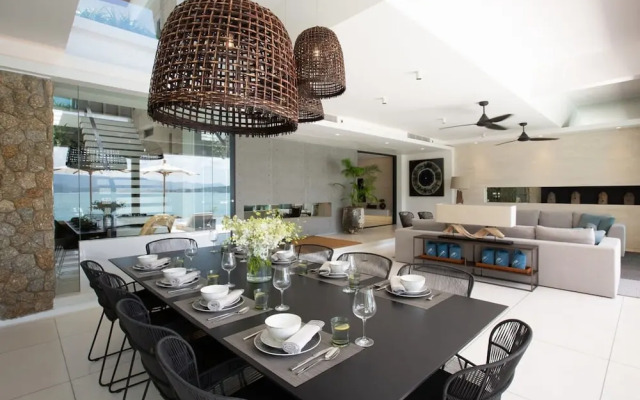 Solaris 3-bedroom Beachfront Villa in Koh Samui