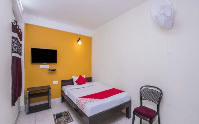 OYO 16152 Home Away Home