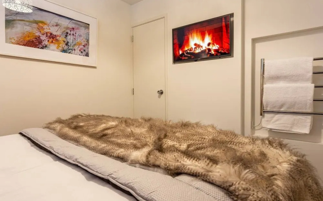Central City Apartment with Parking & Great Views