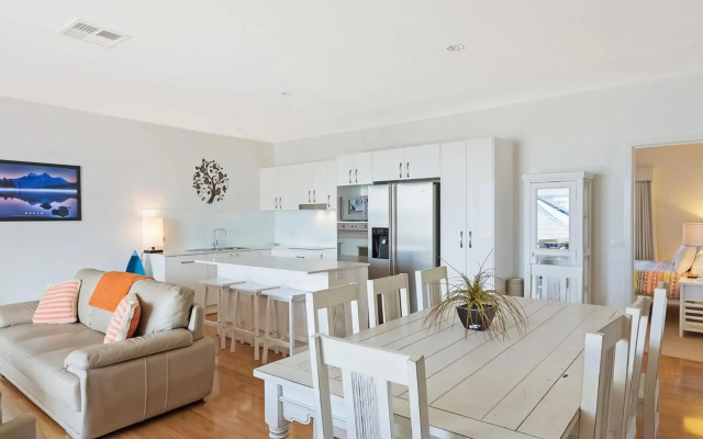 Wharf Apartment Unit 15