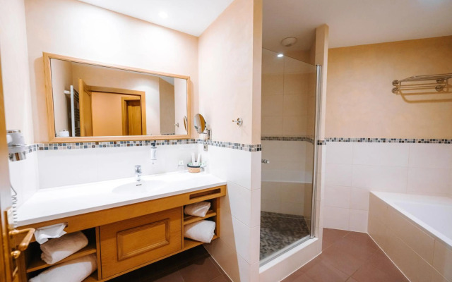 Hôtel & SPA Les Violettes