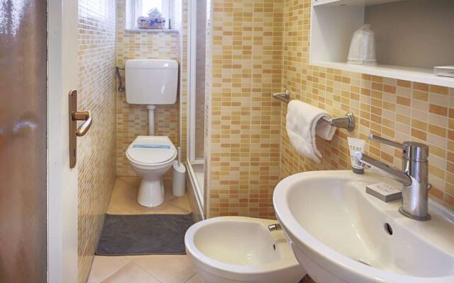 Oltremare Modern Flat