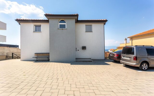Awesome Home in Hr-51513 Omisalj With Wifi and 1 Bedrooms