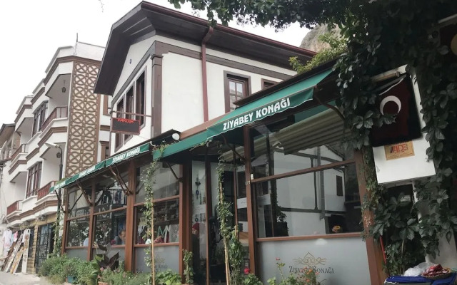 Ziyagil Konağı