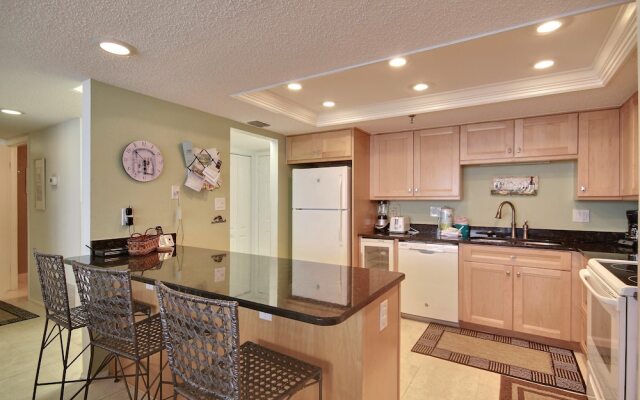 Trillium 5B Beach Front With Private Balcony/amazing Gulf Views!