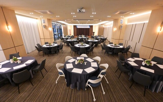Naju Duplex Residence Hotel