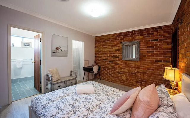 A Fairy Wren Cottage