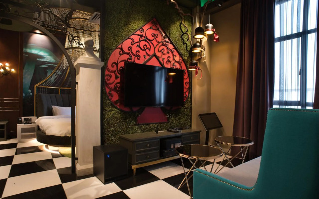 Vangohh Eminent Hotel & Spa