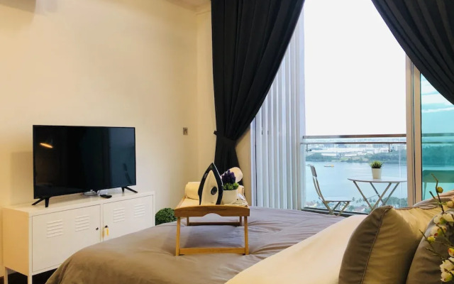 Paragon Suite By Antlerzone