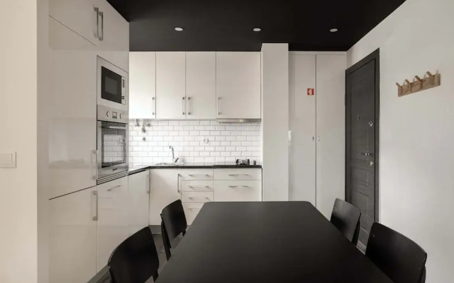 Breeze Apartment by Olala Homes