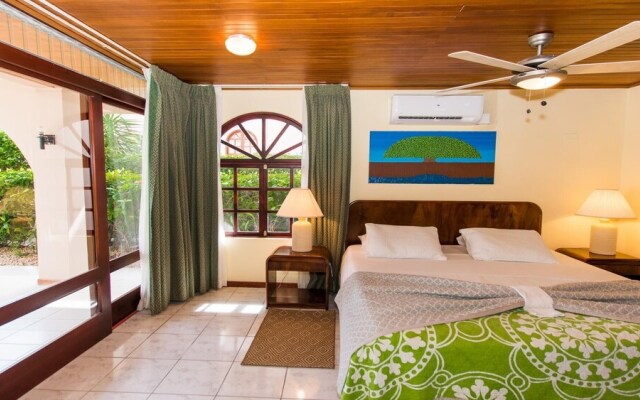 2-bedroom Beachfront Condo With Pool