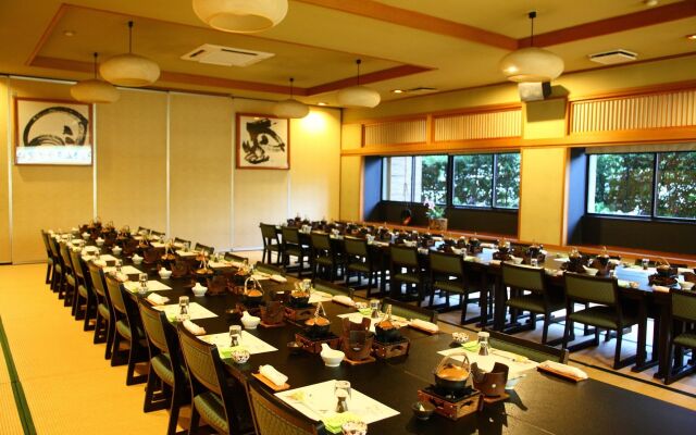 Taisenkaku