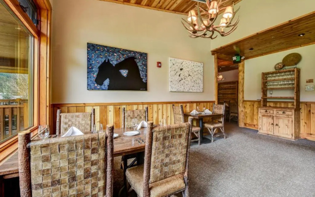 Rainbow Ranch Lodge
