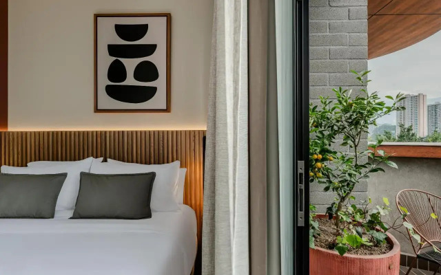 Heiss Hotel