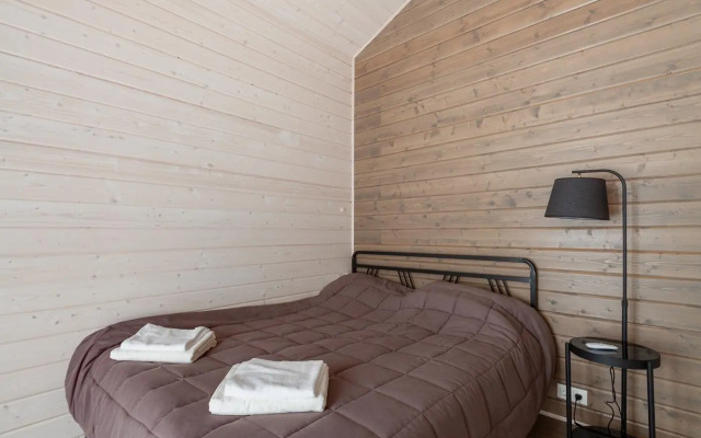 Дом на Вишневой улице, 8