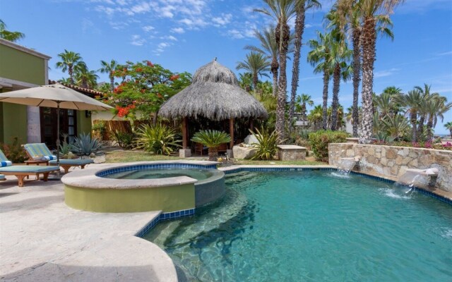 Casa Maravillas: 4 Bdrm Colonial Inspired Design Villa in Punta Ballena at a Discounted Rate!