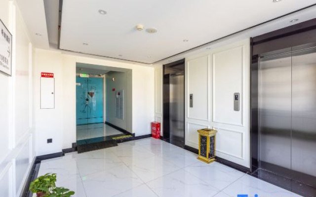 Xana Hotelle Hotel (Lanzhou Cultural Palace Subway Station)
