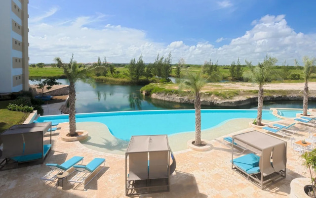 Il Lago At Juanillo Beach