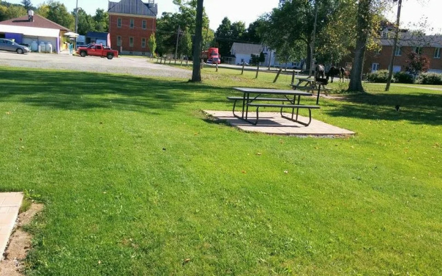 Westport Station Motel