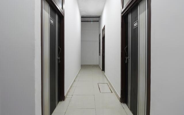 Green Valley by OYO Rooms
