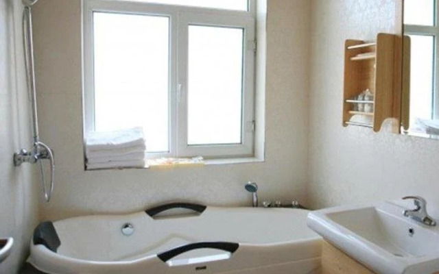 Yihe Hotel