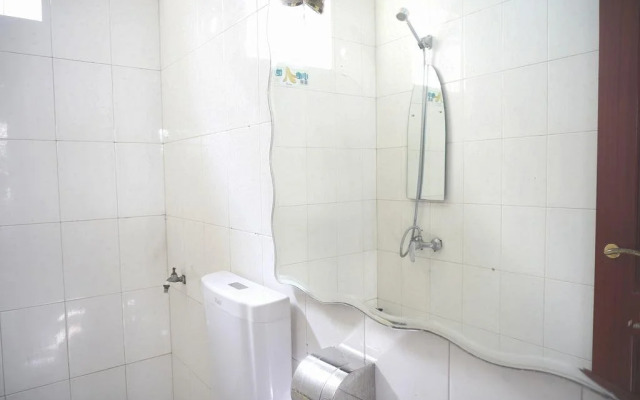 Heaven Pool Youth Hostel