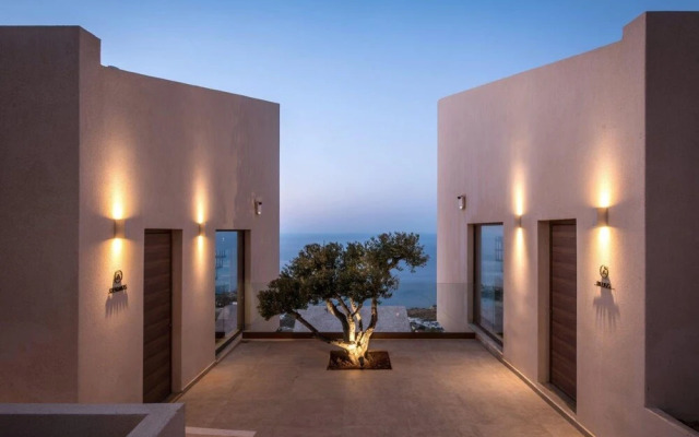 Villa Ouranos - Where the World Unfolds Before you
