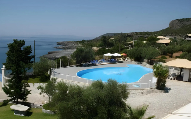 Kardamili Beach Hotel