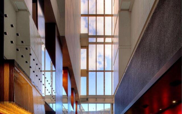 Olivia Plaza Hotel