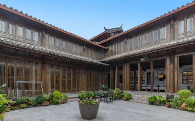 Qinghuandu Jianfa Inn (Lijiang Ancient City Mufu Branch)