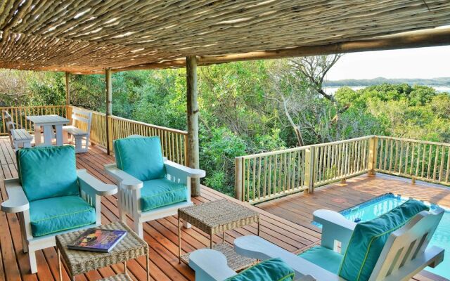 Machangulo Beach Lodge