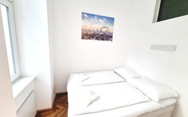 Herzlich Willkommen - Küss die Hand 3