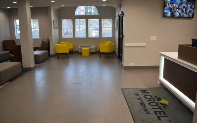 Microtel Inn & Suites by Wyndham Stockbridge/Atlanta I-75