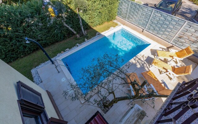 Nice Home in Soline With Wifi and 4 Bedrooms