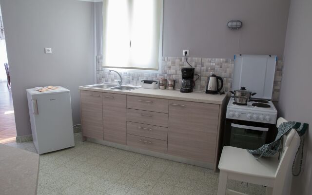 Hellenic Hospitality House