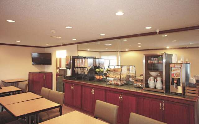 La Quinta Inn by Wyndham Omaha Southwest