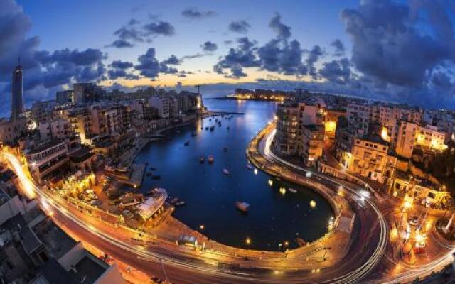 Seafront Apartment Spinola Bay